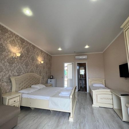 Отель Мэри New Athos Esterno foto
